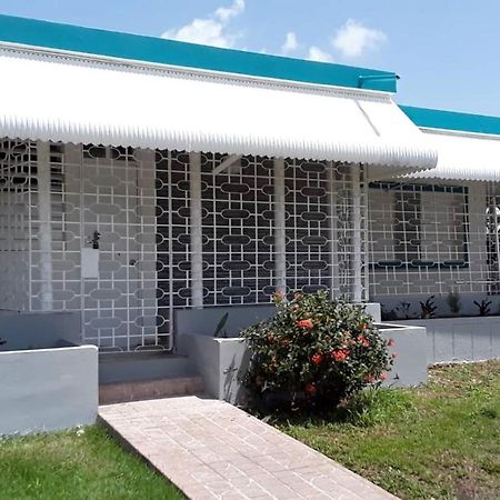 Casa Del Sol-Unit A Villa Bayamón Exteriör bild